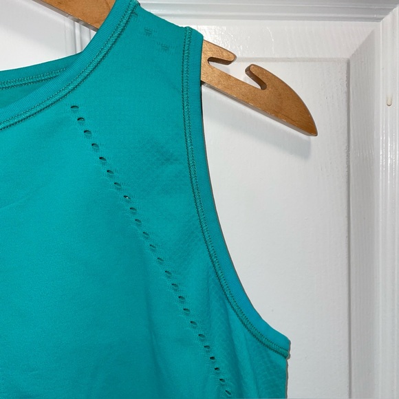 Athleta Foothills Tank Small Seafoam Workout Top - Picture 5 of 9